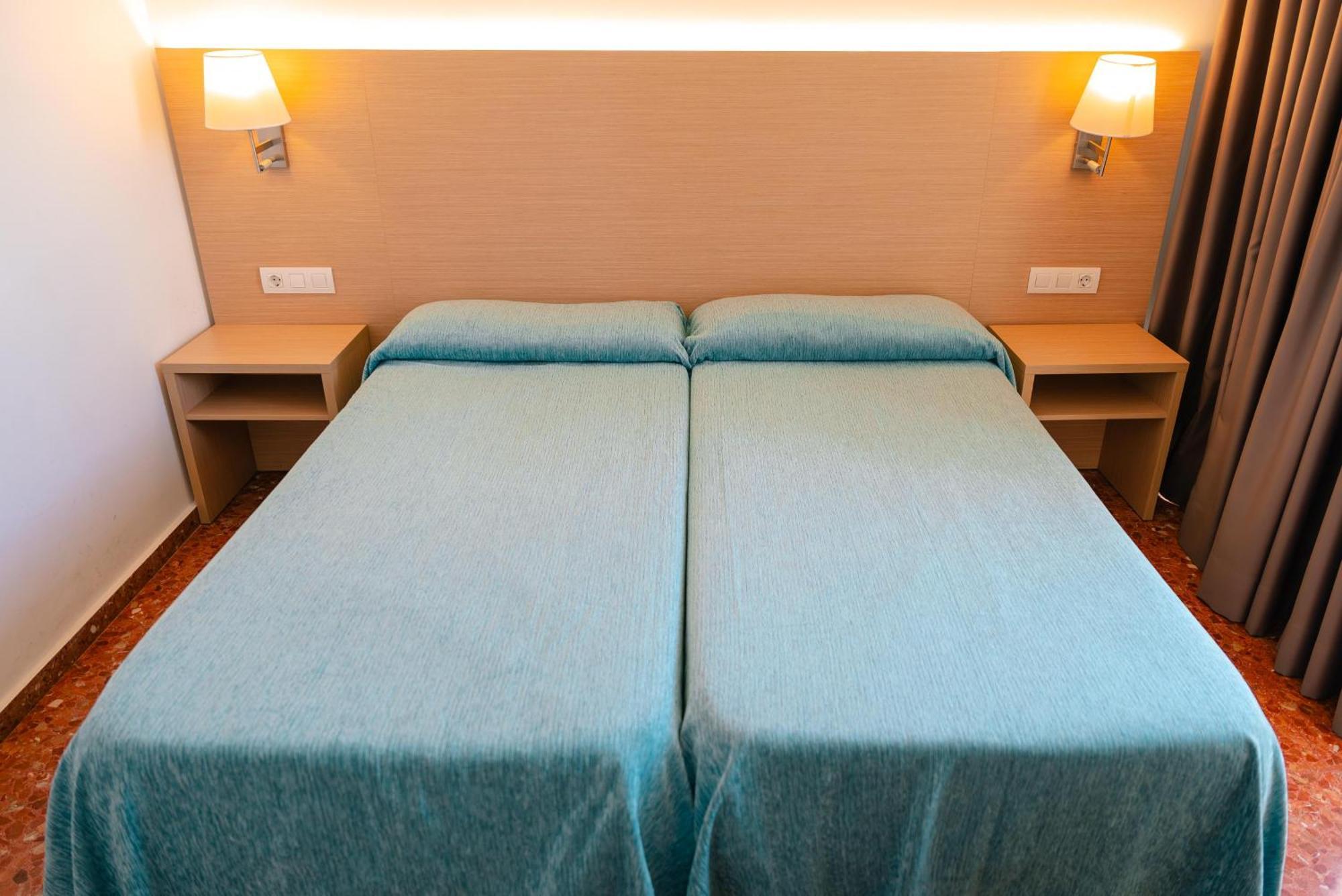 Port Europa Otel Calp Dış mekan fotoğraf